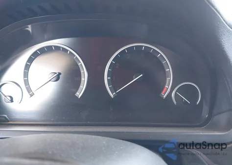 2011 BMW 750Li z USA, uszkodzony, nr VIN WBAKB8C57BCY66849